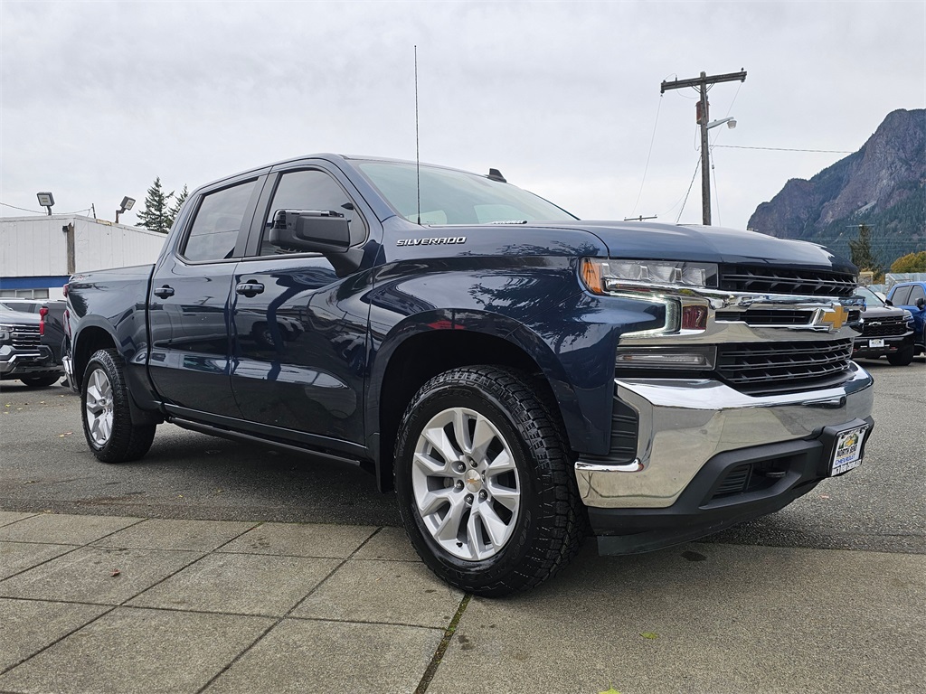 2021 Chevrolet Silverado 1500 LT photo 2