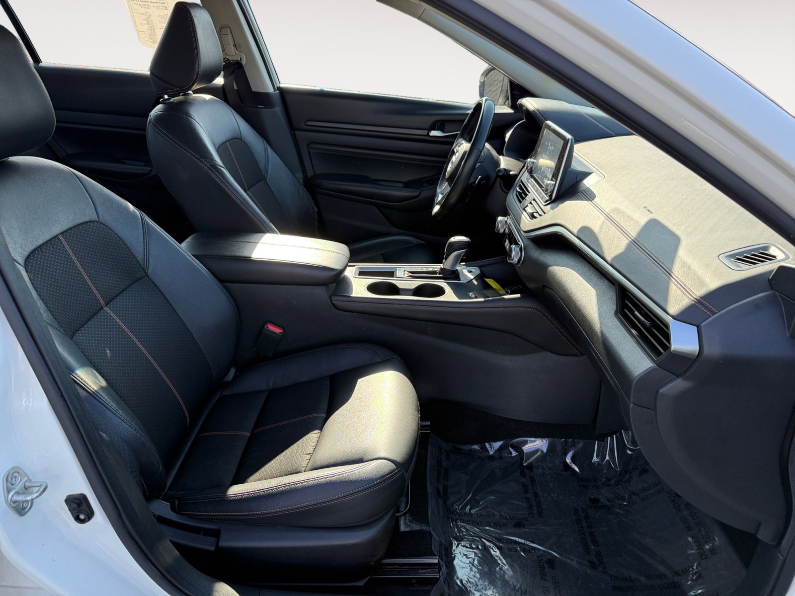 2022 Nissan Altima 2.5 SR photo 19