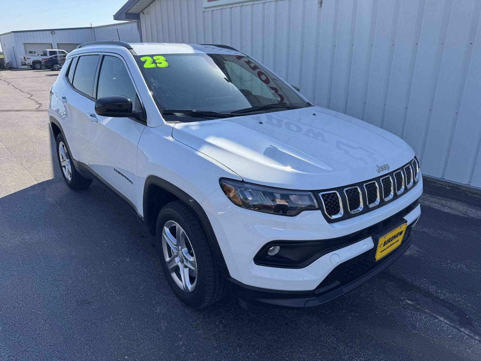 2023 Jeep Compass North Edition Latitude photo 9