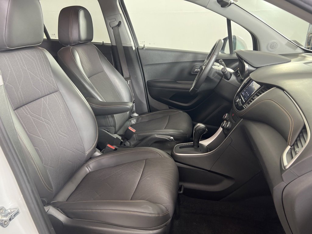 2022 Chevrolet Trax LT photo 18