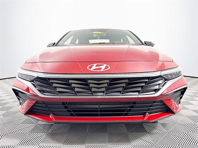 2025 Hyundai Elantra SEL Sport photo 10