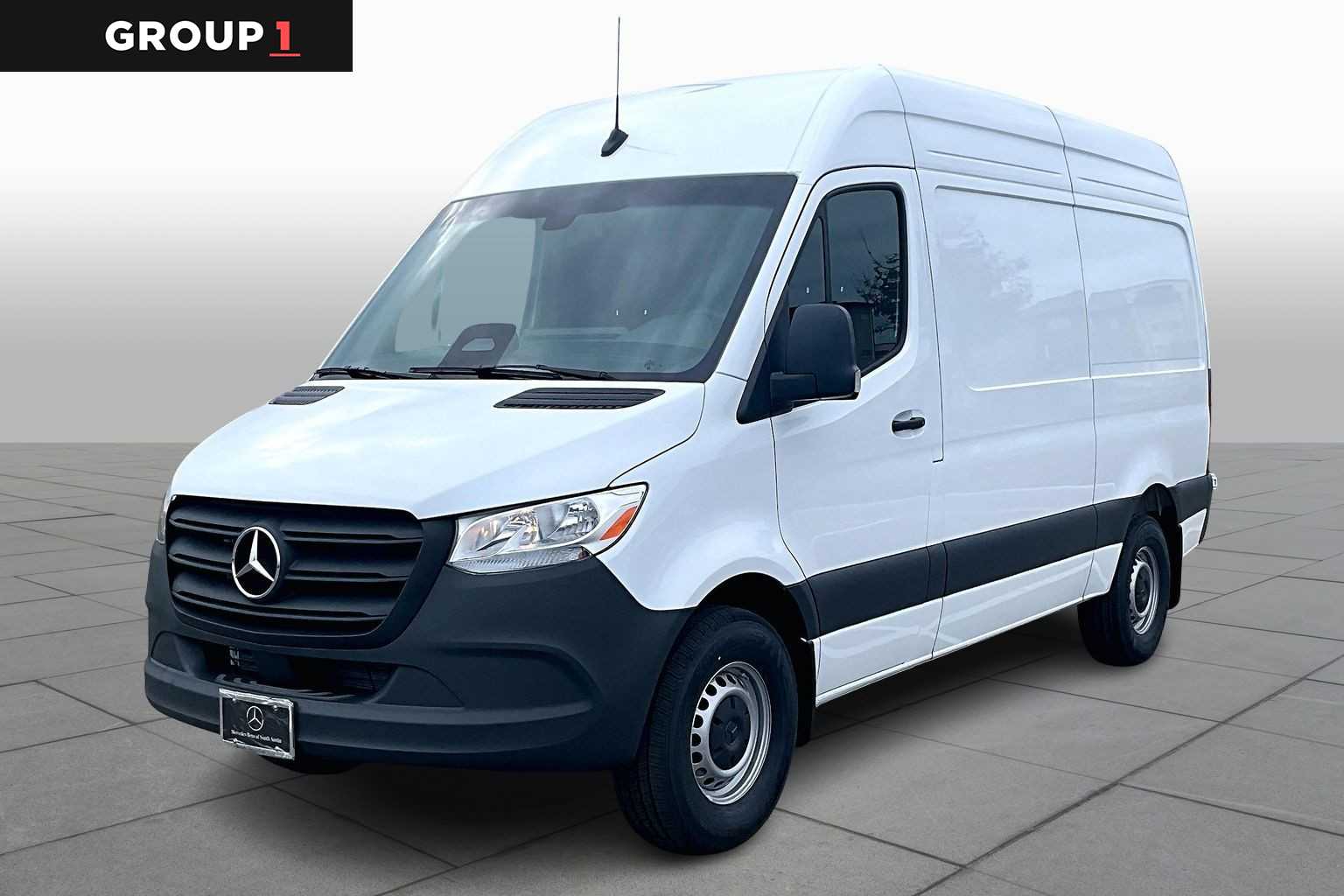 2026 Mercedes-Benz Sprinter Cargo Van Base's photo