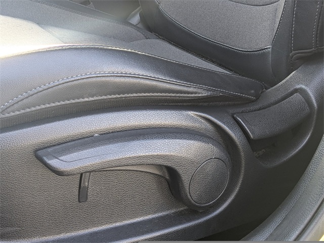 2021 Kia Seltos S photo 18