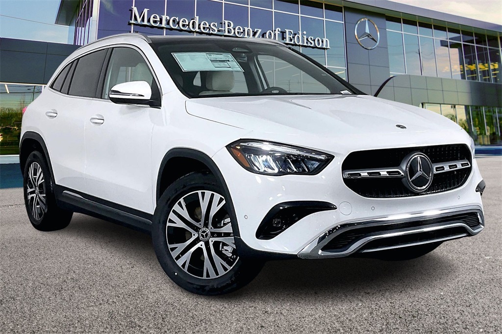 2026 Mercedes-Benz GLA GLA 250's photo