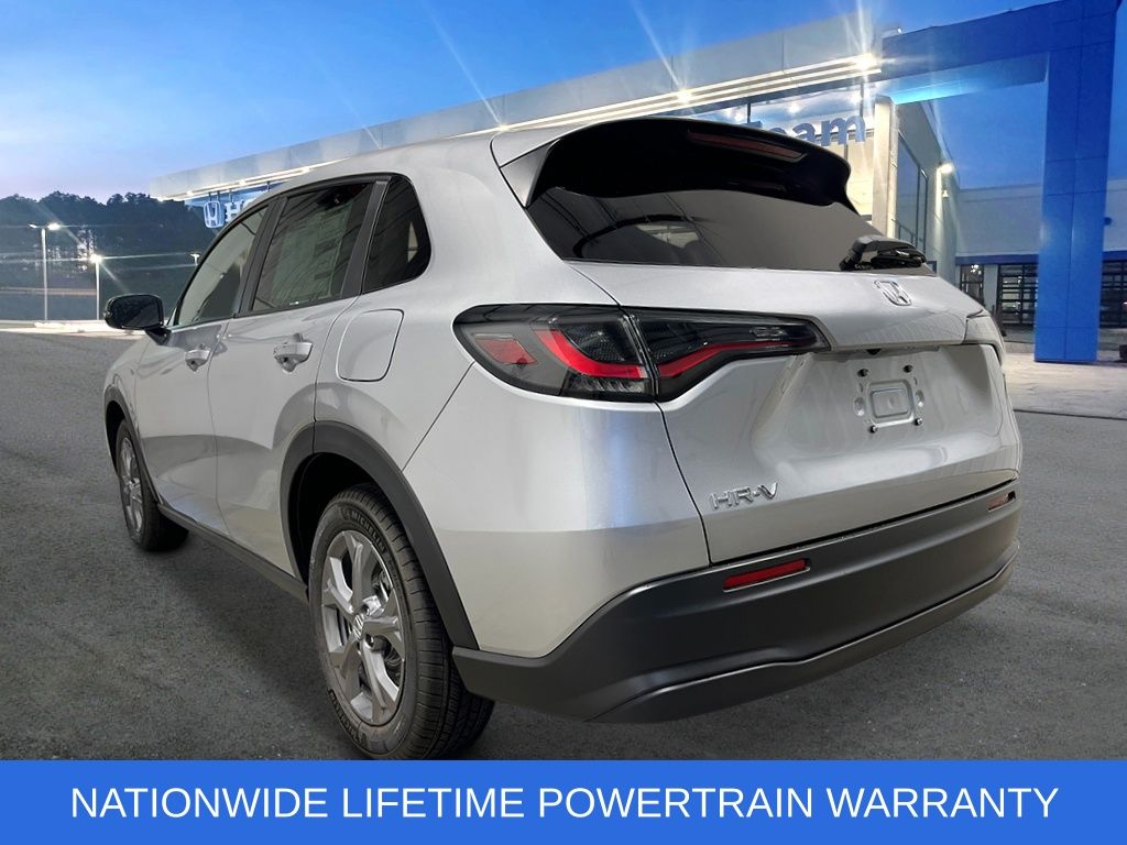 2026 Honda HR-V LX photo 2