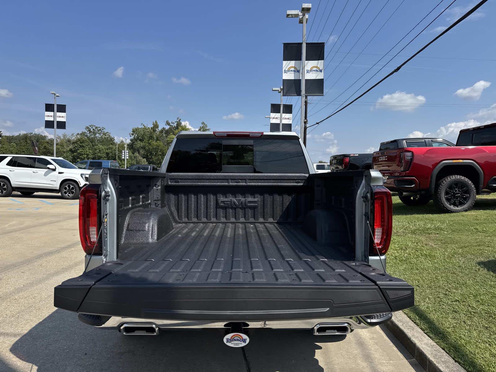 2026 Gmc Sierra 1500 SLT photo 7