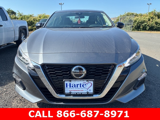 2021 Nissan Altima 2.5 SR photo 2