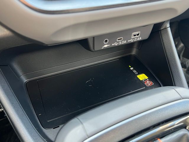2025 Subaru Crosstrek Limited photo 13
