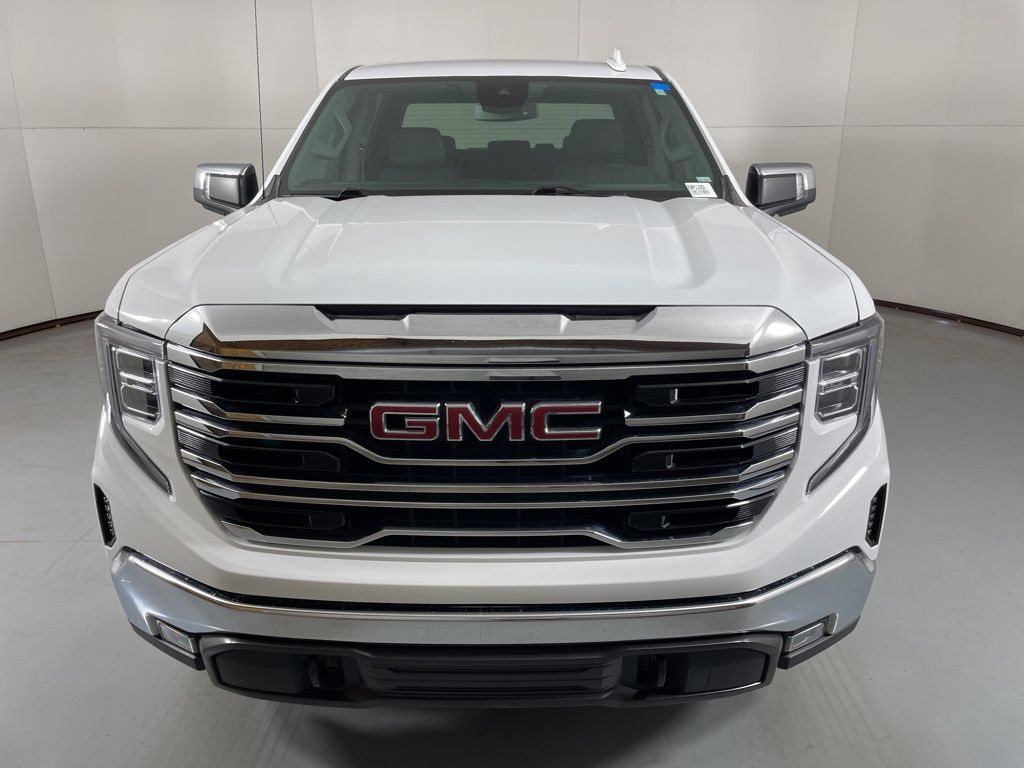 2024 Gmc Sierra 1500 SLT photo 3