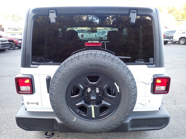 2026 Jeep Wrangler Sport photo 4