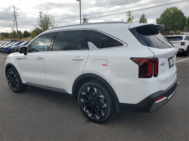 2026 Kia Sorento EX photo 2