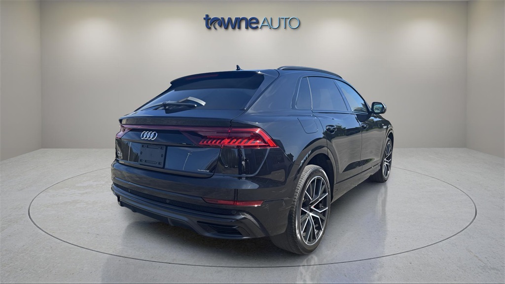2022 Audi Q8 55 Premium Plus photo 5