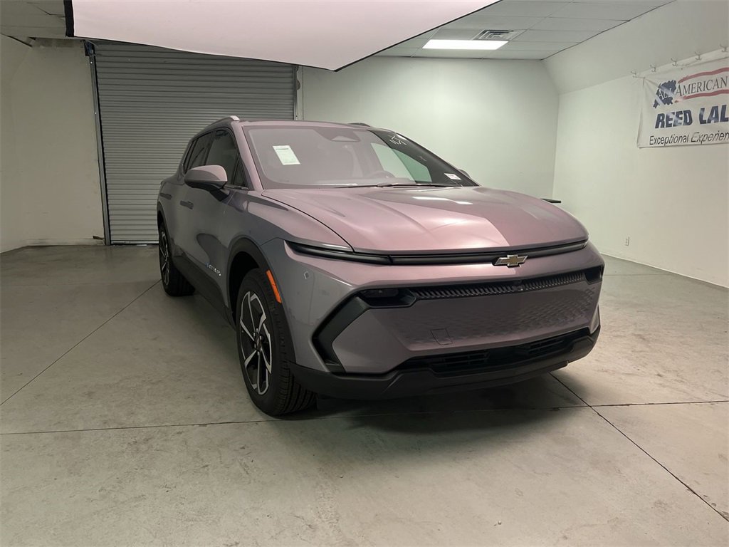 2026 Chevrolet Equinox EV 2LT's photo