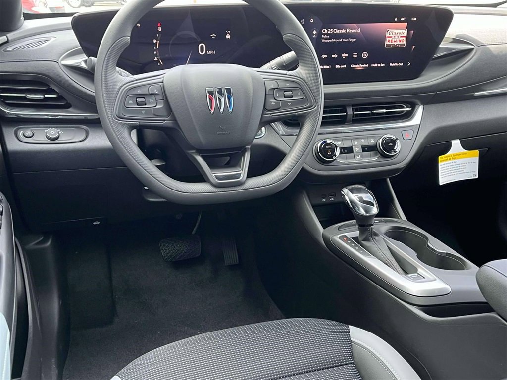 2025 Buick Envista Preferred photo 12