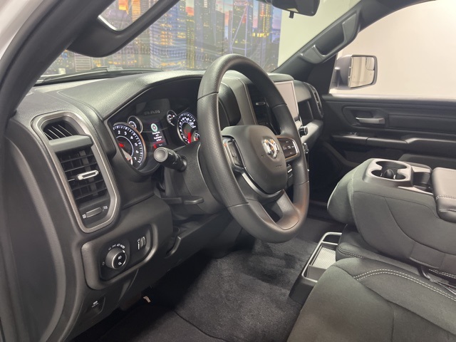 2025 Ram 1500 Tradesman photo 9