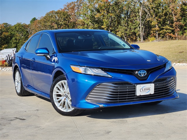 2020 Toyota Camry XLE's photo
