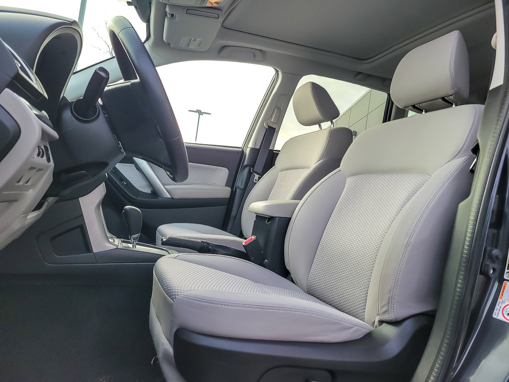 2017 SUBARU FORESTER - Image 7