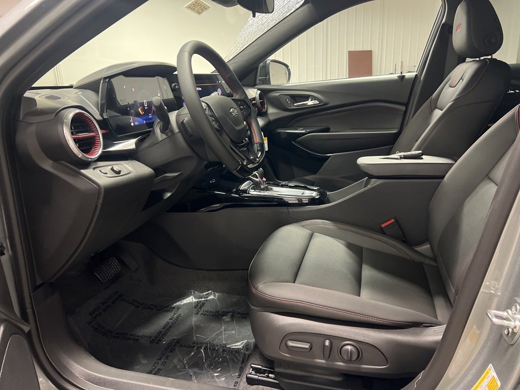 2025 Chevrolet Trax photo 10