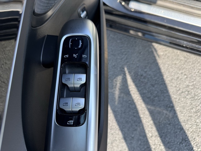 2025 Mercedes Benz C 300 4MATIC photo 21