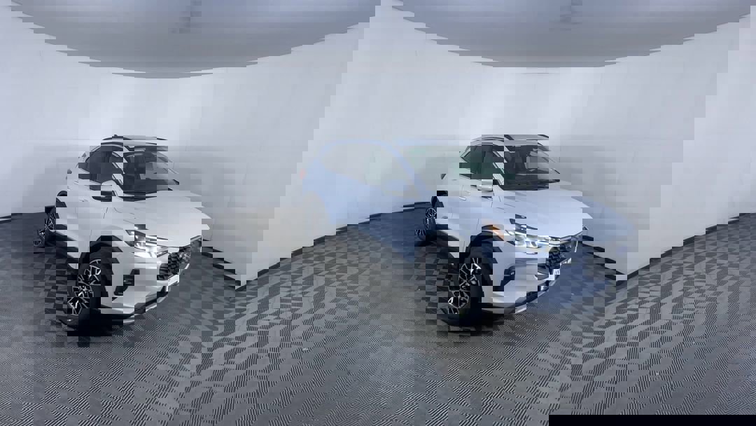 2026 Ford Escape photo 2