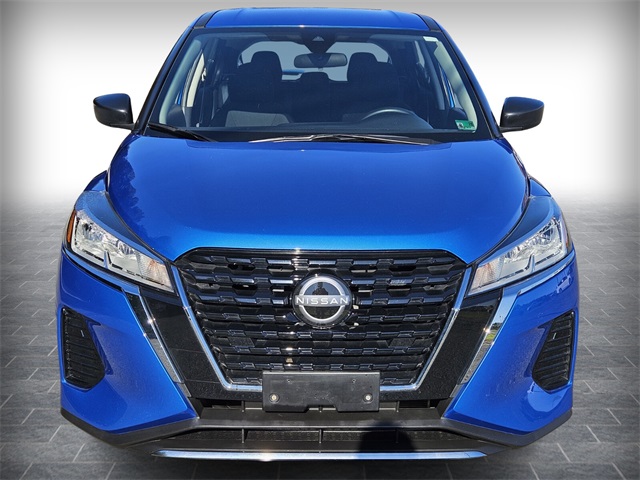 2024 Nissan Kicks S photo 2