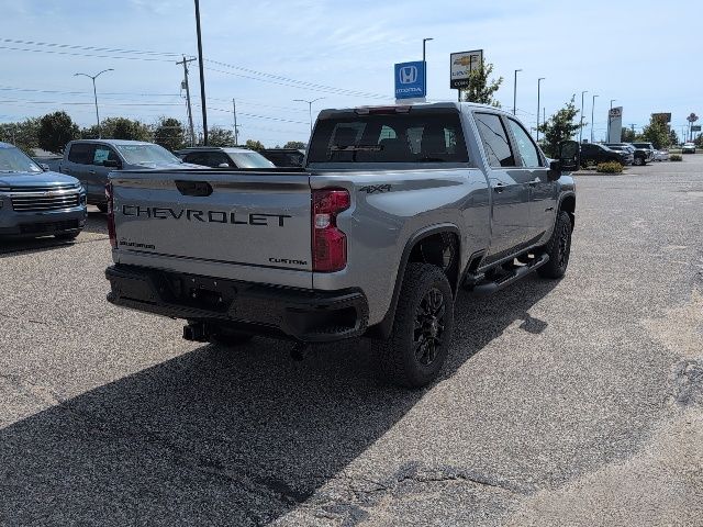 2026 Chevrolet Silverado 2500HD Custom photo 15