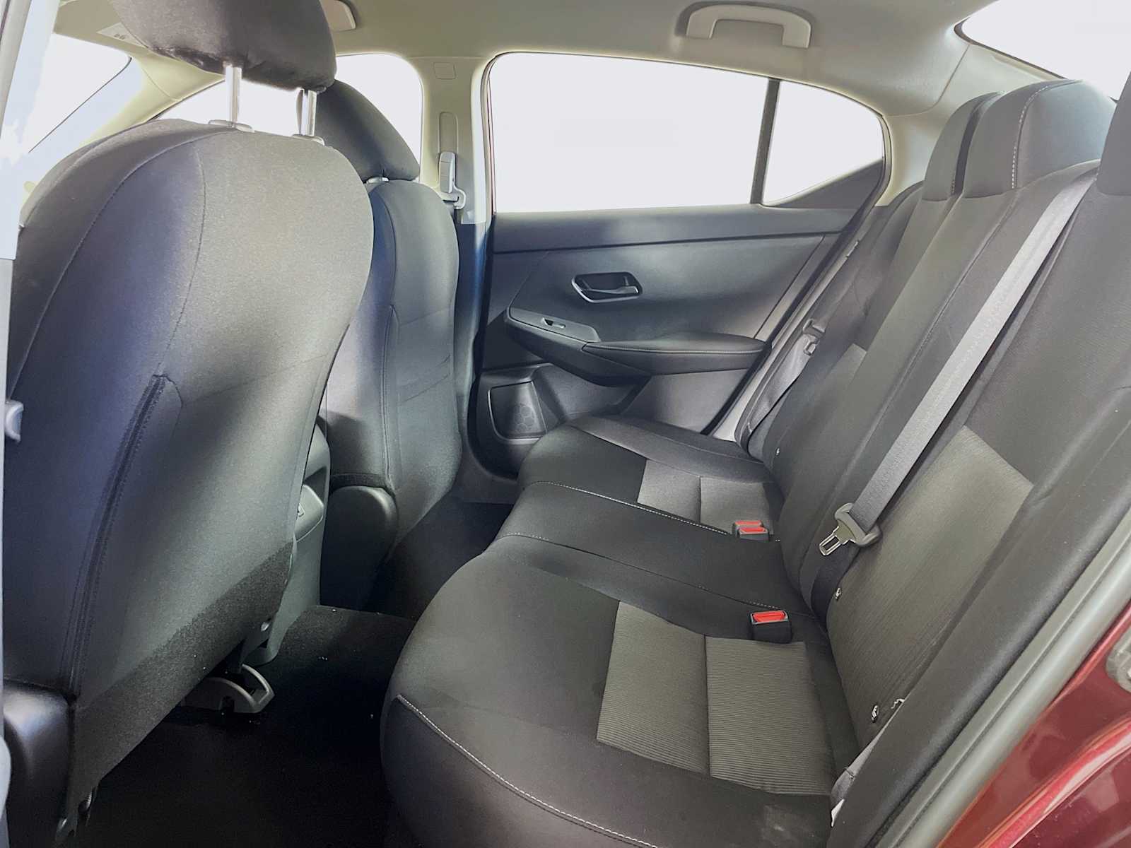 2025 Nissan Sentra SV photo 4