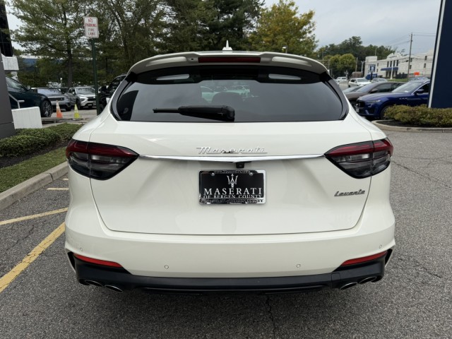 2022 Maserati Levante Modena photo 5