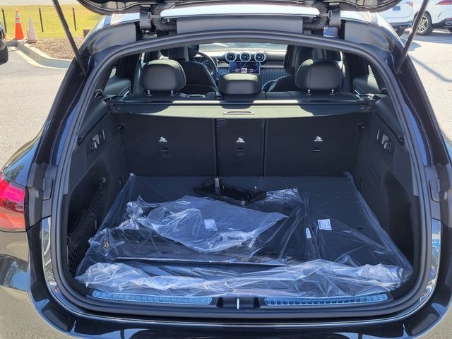 2026 Mercedes Benz GLC 300 4MATIC photo 3