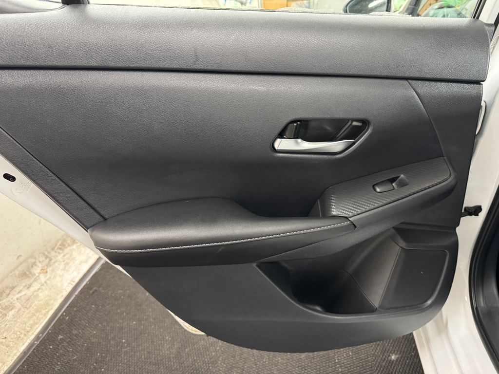 2022 Nissan Sentra SV photo 16