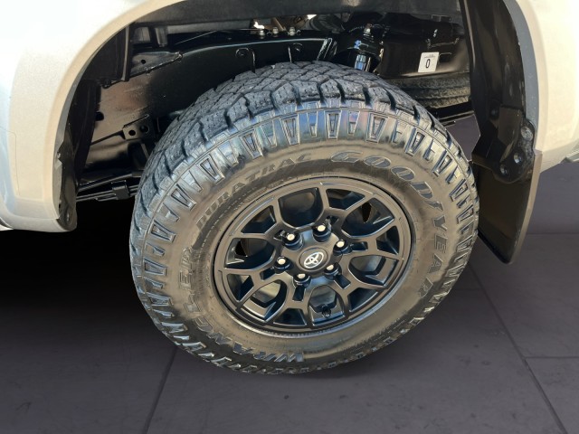 2022 Toyota Tacoma SR5 photo 11