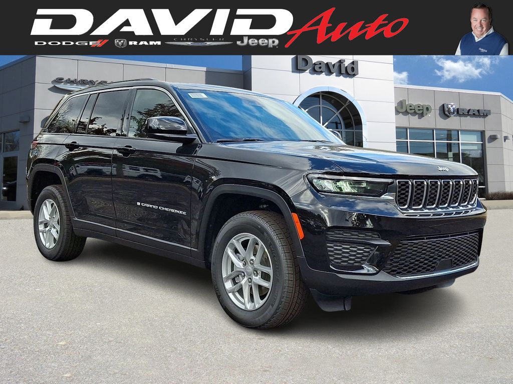 2025 Jeep Grand Cherokee Laredo's photo