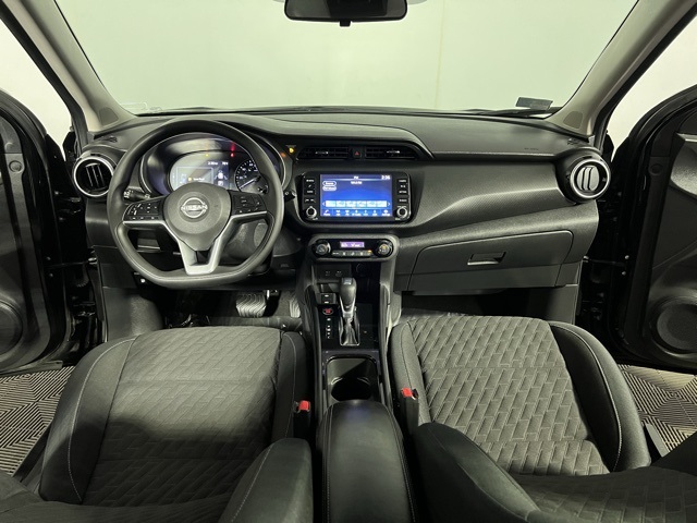 2022 Nissan Kicks SV photo 5