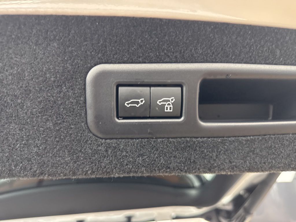 2022 Lexus RX 450hL Luxury photo 34