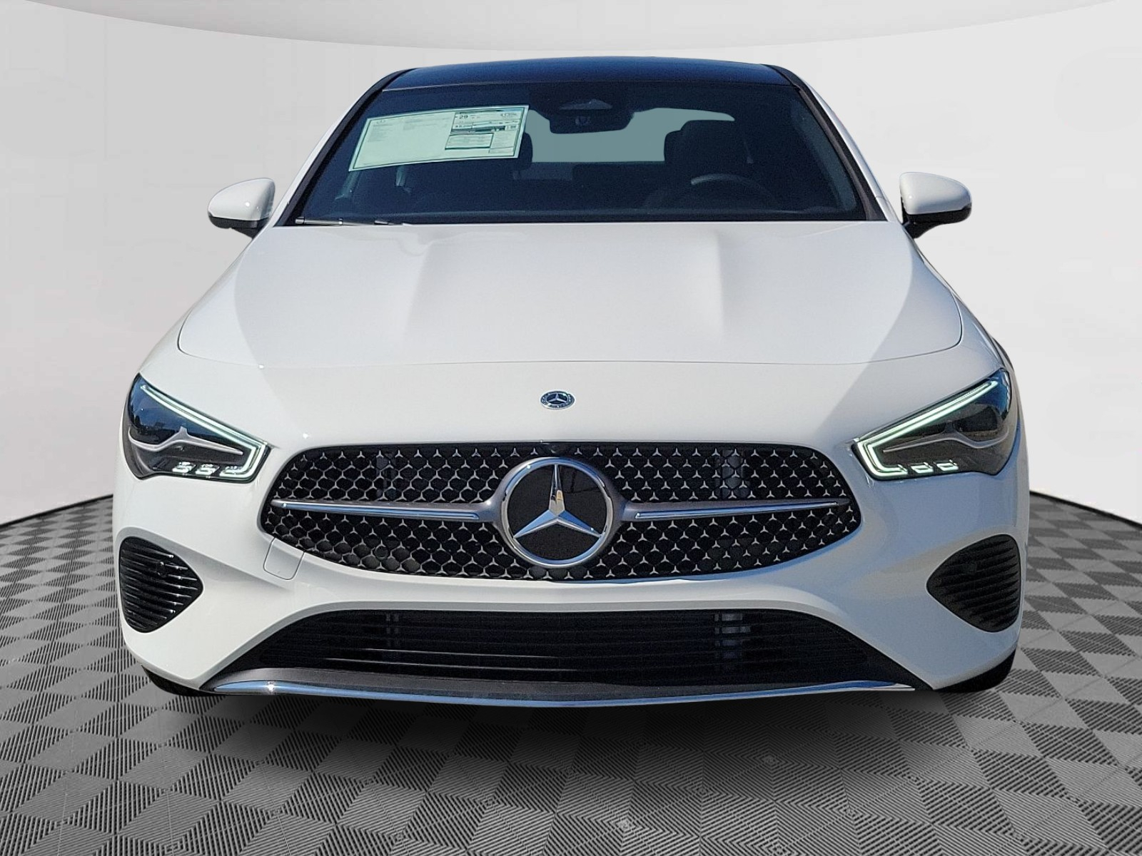 2025 Mercedes Benz CLA 250 4MATIC photo 2