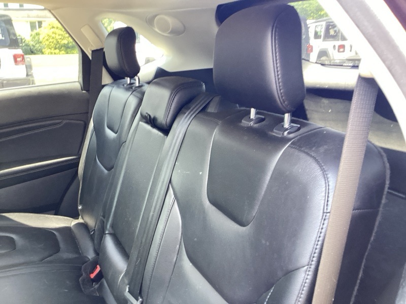 2021 Ford Edge Titanium photo 12
