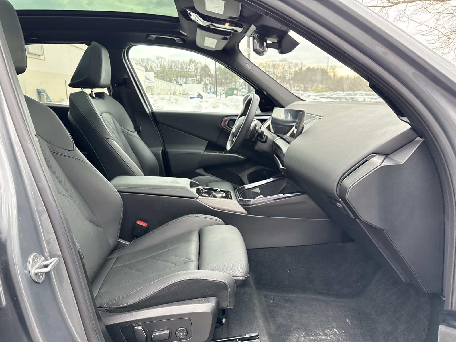 2025 BMW X3 30 - Photo 16