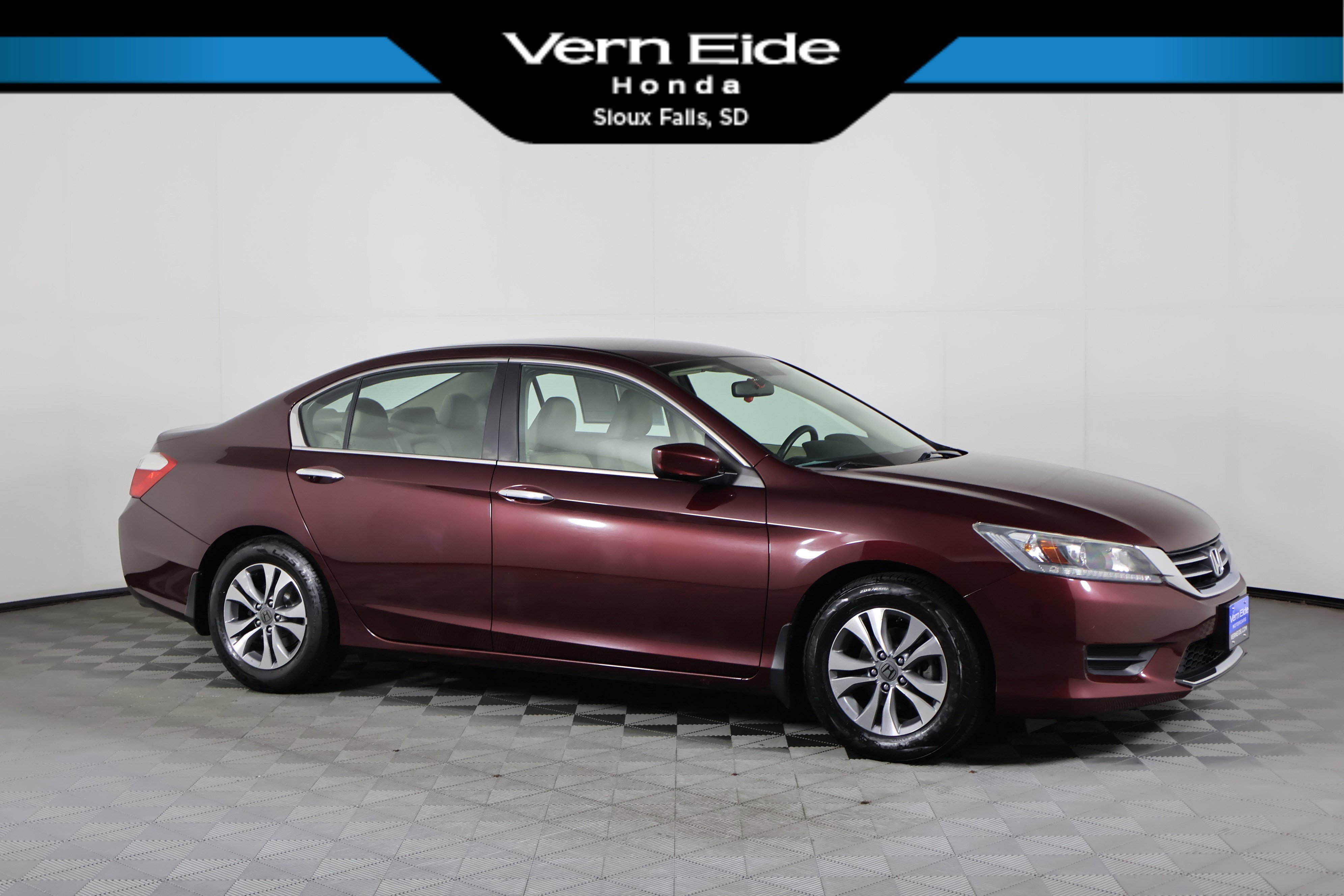 2015 Honda Accord LX's photo