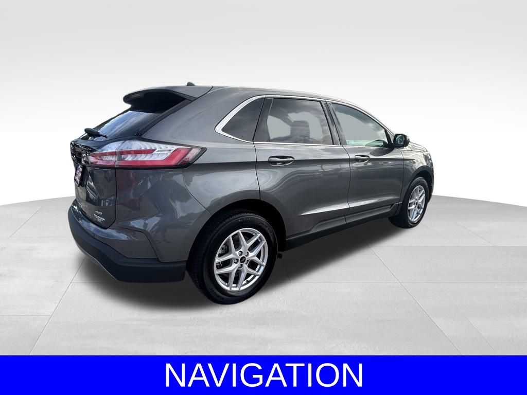 2023 Ford Edge SEL photo 4