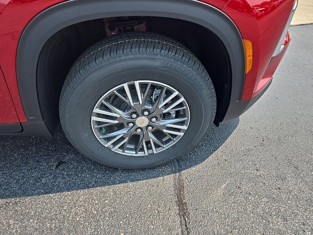 2026 Chevrolet Traverse photo 9