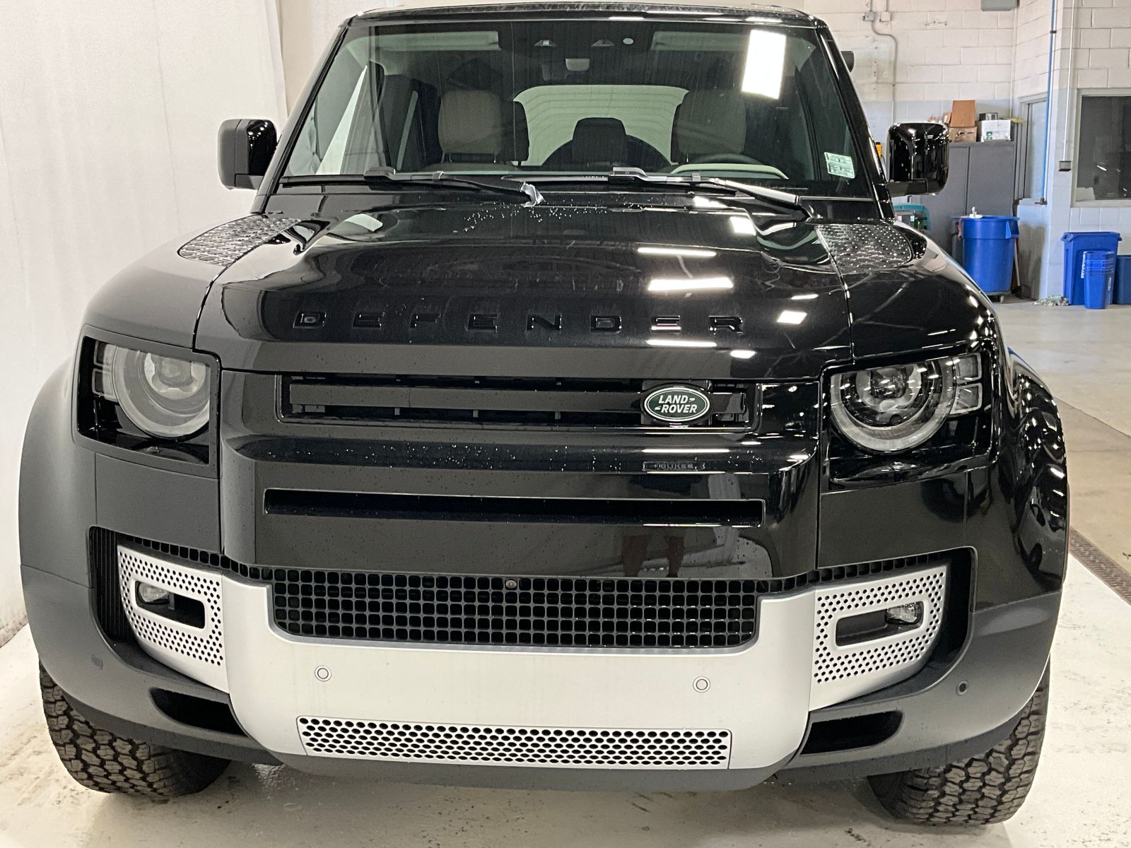 New 2024 Land Rover Defender 110 S 4D Sport Utility in Des Moines 