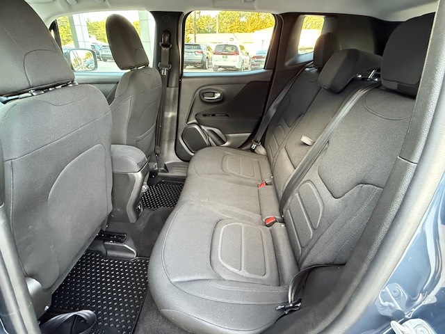 2021 Jeep Renegade Latitude photo 14