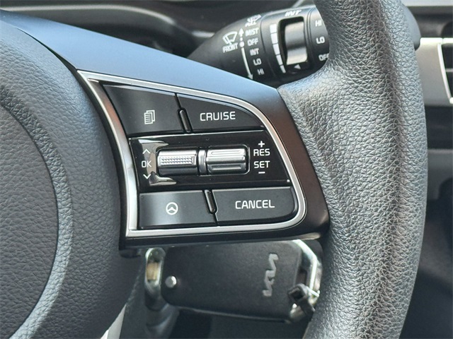 2023 Kia Seltos LX photo 30