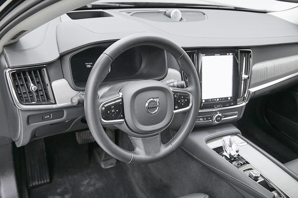 2024 VOLVO V90CC - Image 13