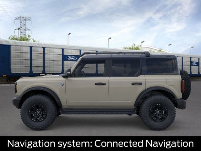 2025 Ford Bronco Outer Banks photo 2