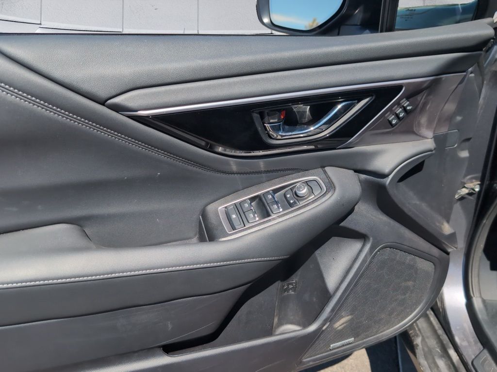 2025 Subaru Impreza Base photo 12