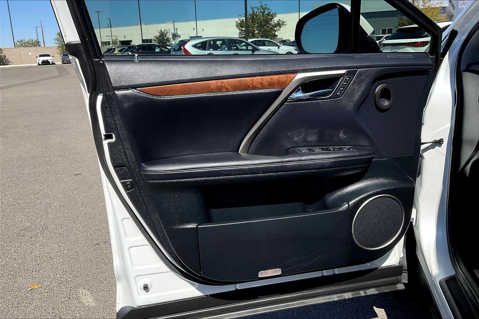 2022 Lexus RX 350L photo 19