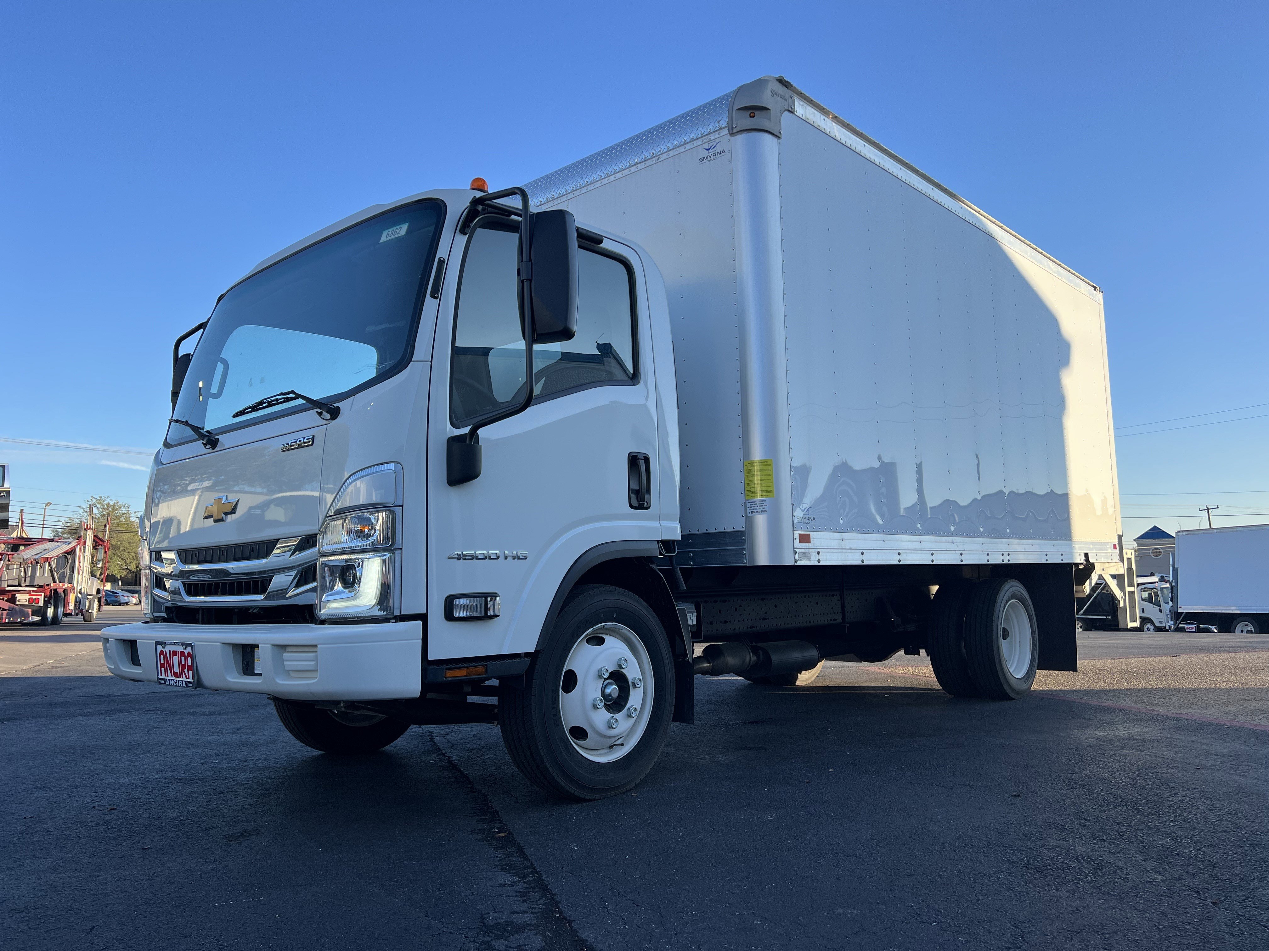 2025 Chevrolet Low Cab Forward Base's photo