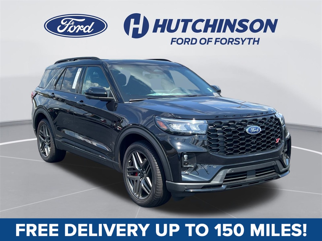 2025 Ford Explorer ST's photo