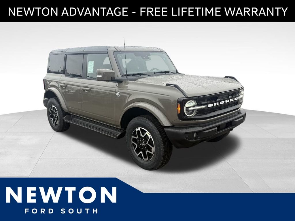 2025 Ford Bronco 4-Door Outer Banks's photo